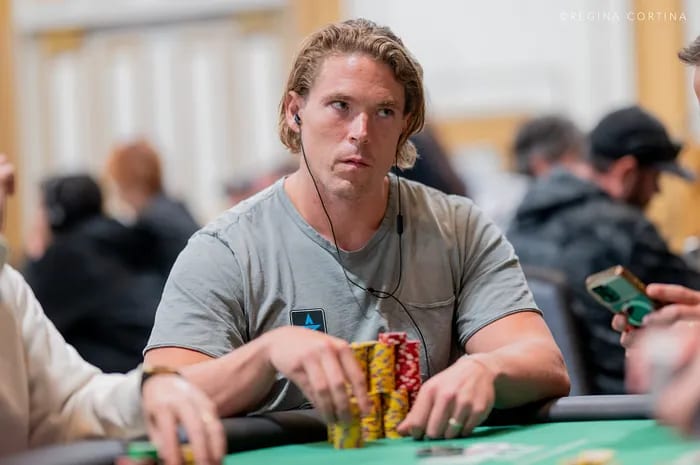 Alex Foxen lidera en el evento $3K PLO 6-Max de la WSOP 2026