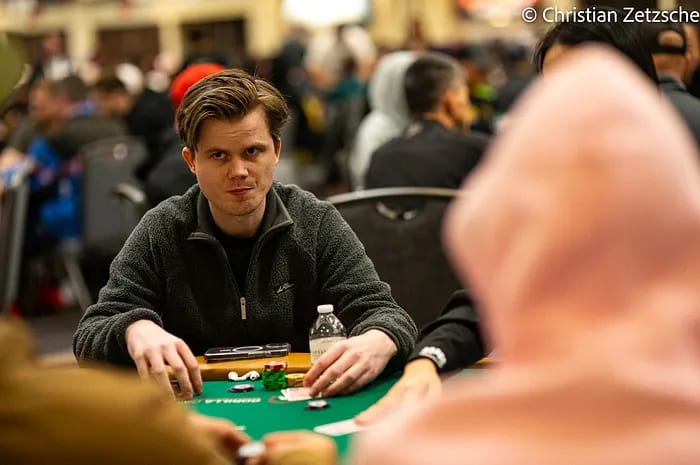 Error inesperado lleva a un jugador al liderato en el WSOP 2026